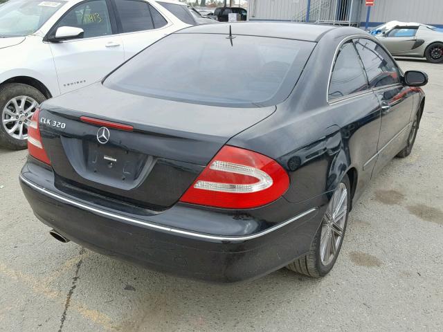 WDBTJ65J54F109893 - 2004 MERCEDES-BENZ CLK 320C BLACK photo 4