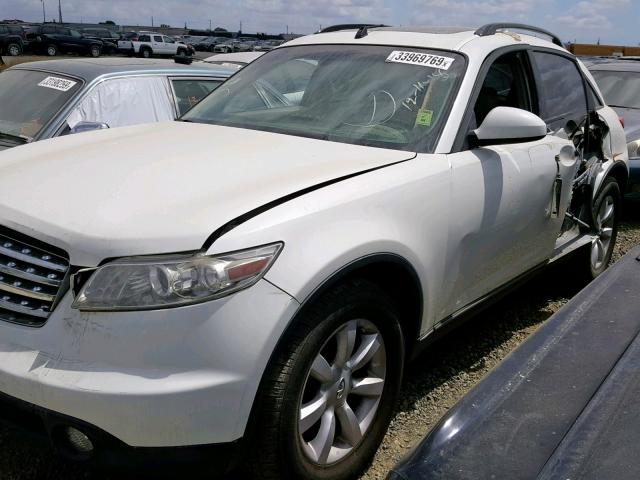 JNRAS08UX5X105665 - 2005 INFINITI FX35 WHITE photo 2