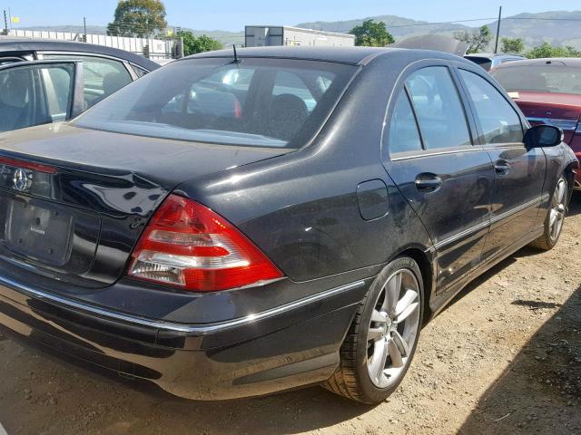 WDBRF40J85F689374 - 2005 MERCEDES-BENZ C 230K SPO BLACK photo 4