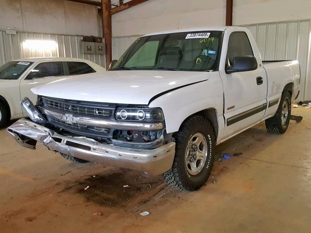 1GCEC14W0YZ186034 - 2000 CHEVROLET SILVERADO WHITE photo 2