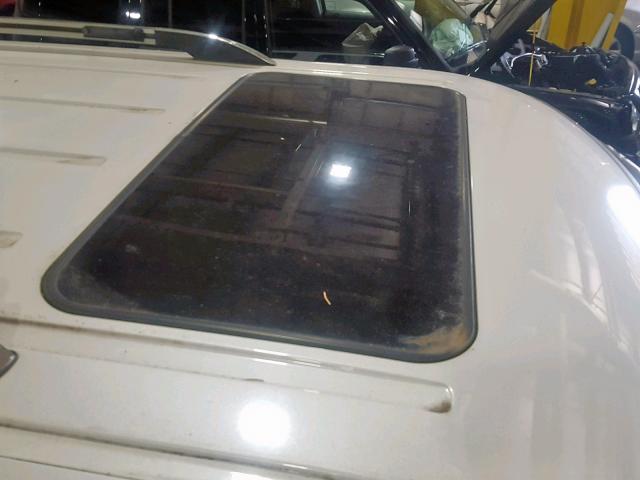 1FMDU65K33ZA72406 - 2003 FORD EXPLORER L WHITE photo 9