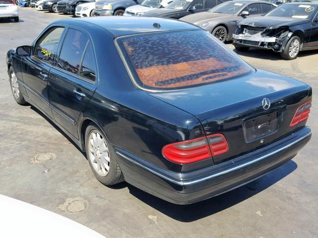 WDBJF65J01B389881 - 2001 MERCEDES-BENZ E 320 BLACK photo 3