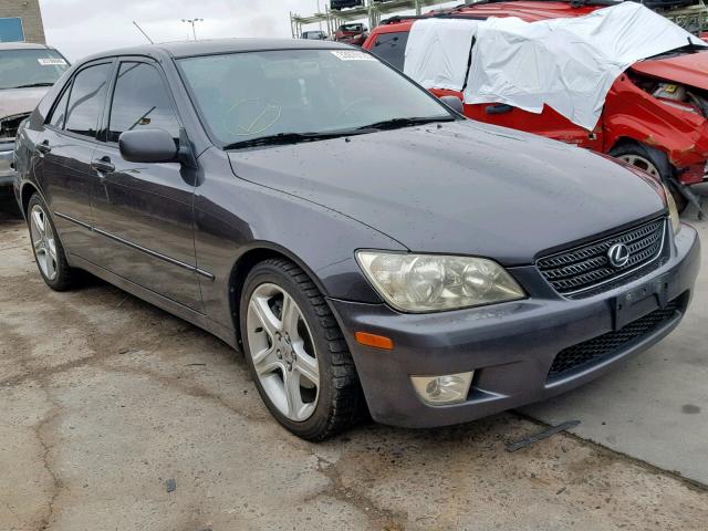 JTHBD192320051419 - 2002 LEXUS IS 300 GRAY photo 1