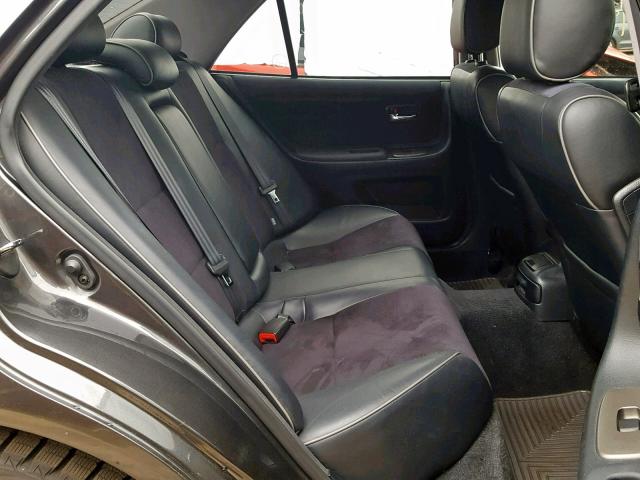 JTHBD192320051419 - 2002 LEXUS IS 300 GRAY photo 6