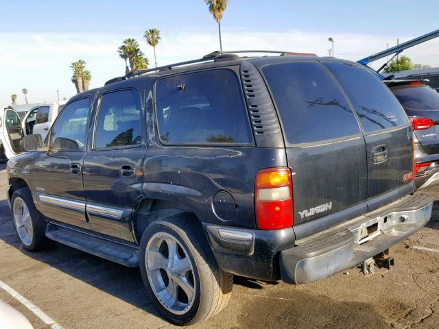 1GKEK13T0YJ201063 - 2000 GMC YUKON BLACK photo 3