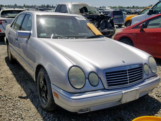 WDBJF65H0XA950835 - 1999 MERCEDES-BENZ E 320 SILVER photo 1