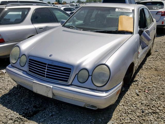 WDBJF65H0XA950835 - 1999 MERCEDES-BENZ E 320 SILVER photo 2