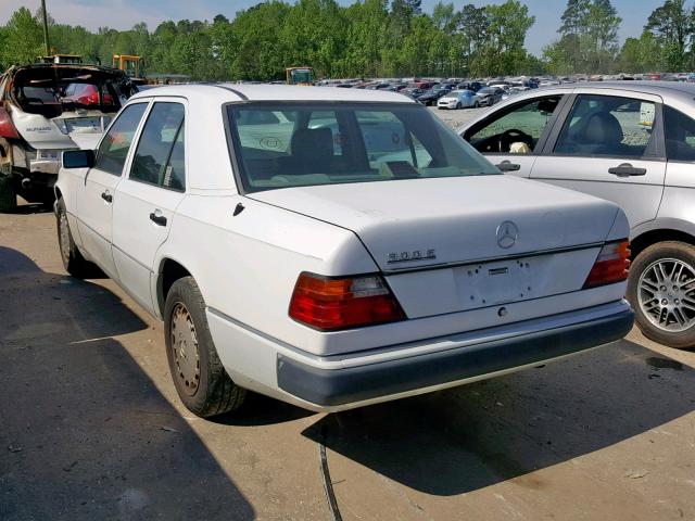 WDBEA30D7NB827575 - 1992 MERCEDES-BENZ 300 E WHITE photo 3