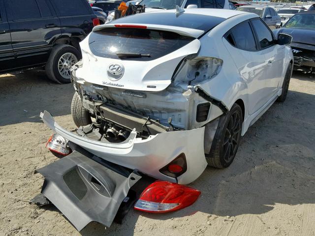 KMHTC6AE1GU293682 - 2016 HYUNDAI VELOSTER T WHITE photo 4