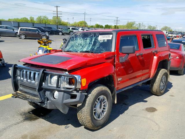 5GTDN136068100899 - 2006 HUMMER H3 RED photo 2