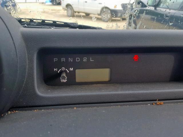 JTLKT324750210687 - 2005 TOYOTA SCION XB 银色 照片 8