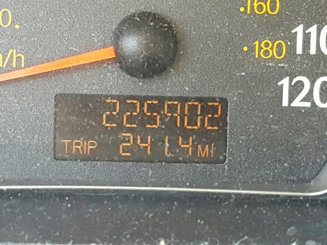 1G8AZ52F74Z147940 - 2004 SATURN ION LEVEL RED photo 8