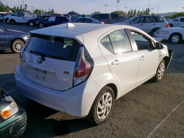 JTDKDTB36F1582856 - 2015 TOYOTA PRIUS C WHITE photo 4