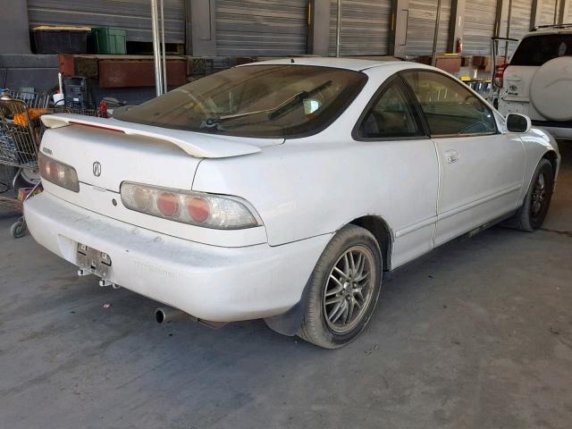 JH4DC4356VS013045 - 1997 ACURA INTEGRA LS WHITE photo 4