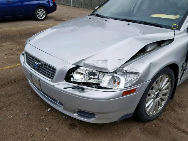 YV1TS92D441358157 - 2004 VOLVO S80 SILVER photo 9