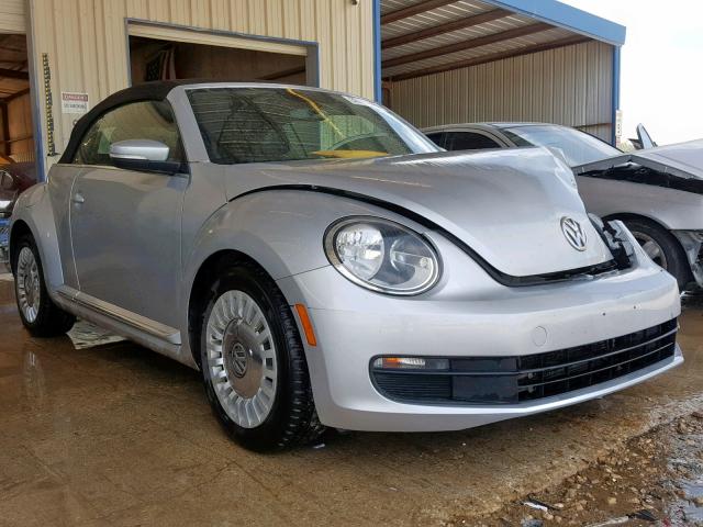 3VW517AT1FM812009 - 2015 VOLKSWAGEN BEETLE 1.8 SILVER photo 1