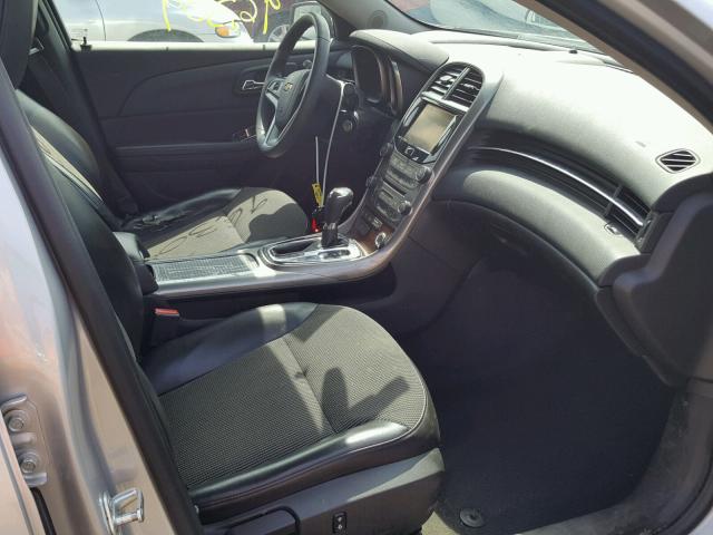 1G11C5SA6DF320045 - 2013 CHEVROLET MALIBU 1LT 银色 照片 5