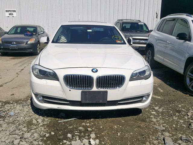 WBAXH5C59DD108253 - 2013 BMW 528 XI WHITE photo 9