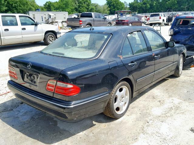 WDBJF70J21X059272 - 2001 MERCEDES-BENZ E 430 BLACK photo 4