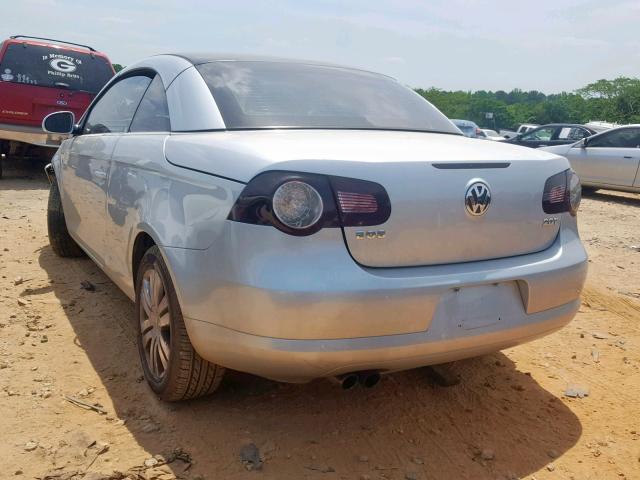 WVWBA71F67V039058 - 2007 VOLKSWAGEN EOS 2.0T SILVER photo 3