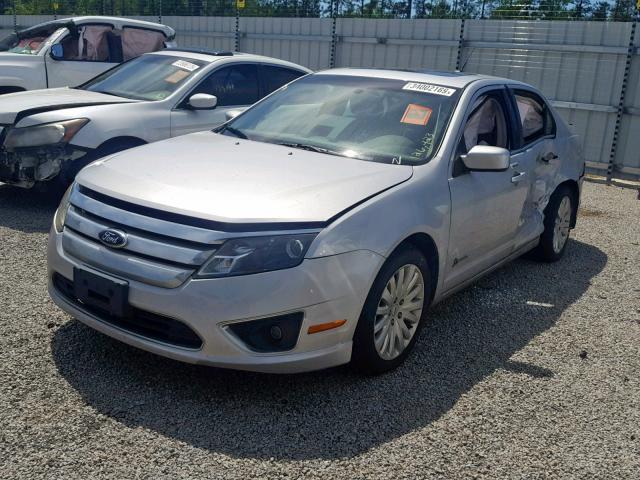 3FADP0L38AR354567 - 2010 FORD FUSION HYB SILVER photo 2