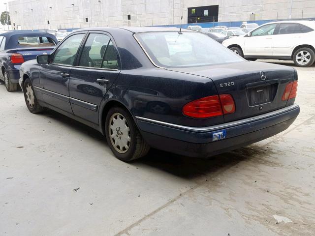 WDBJF55F9VA328112 - 1997 MERCEDES-BENZ E 320 BLUE photo 3