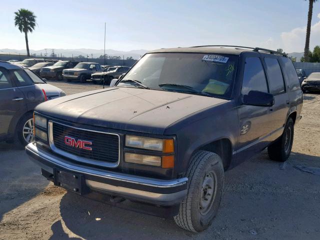 1GKEK13K8SJ763632 - 1995 GMC YUKON BLACK photo 2