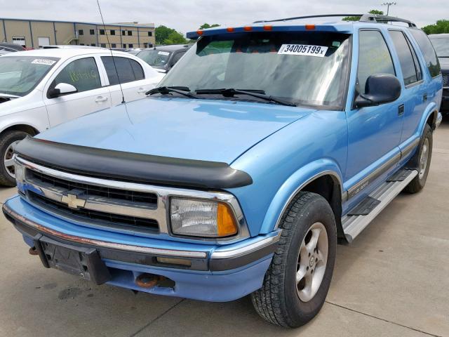 1GNDT13W4T2165984 - 1996 CHEVROLET BLAZER BLUE photo 2