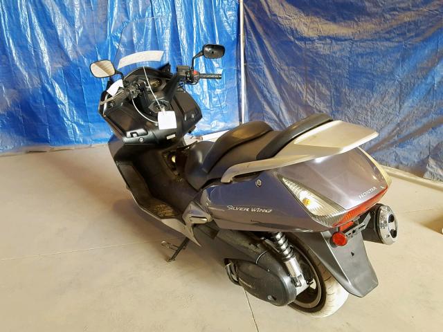 JH2PF01157K500052 - 2007 HONDA FSC600 D GRAY photo 3