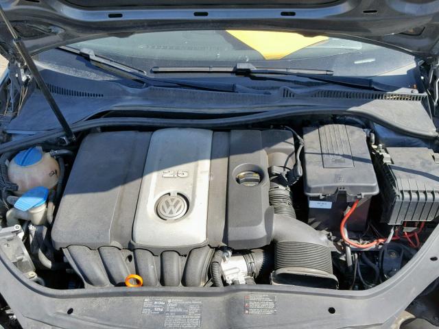 WVWDB71K48W207827 - 2008 VOLKSWAGEN RABBIT GRAY photo 7