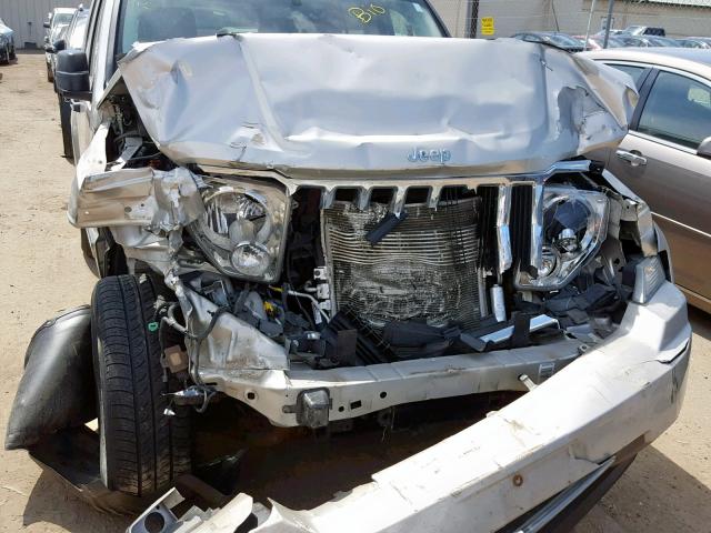 1J8GN58K48W139052 - 2008 JEEP LIBERTY LI BROWN photo 7