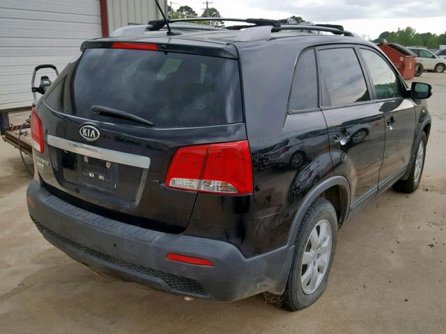 5XYKT4A62CG199612 - 2012 KIA SORENTO BA BLACK photo 4