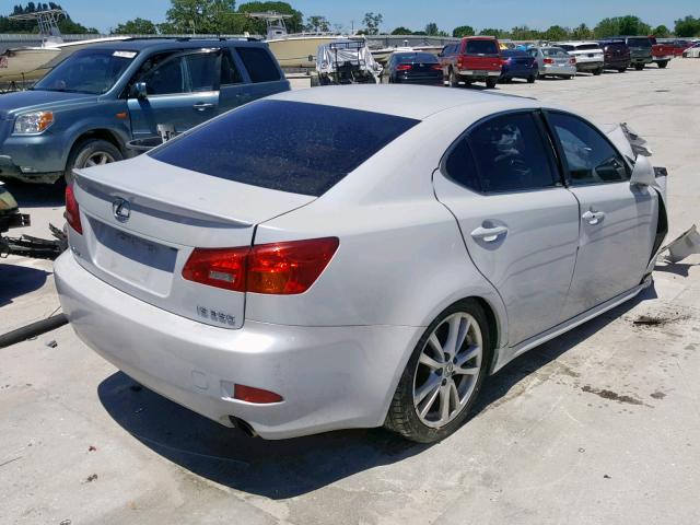 JTHBE262265002972 - 2006 LEXUS IS 350 WHITE photo 4