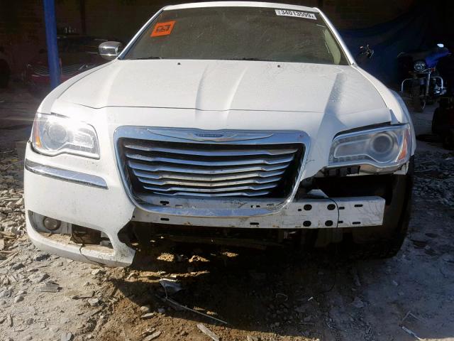 2C3CA5CG3BH514993 - 2011 CHRYSLER 300 LIMITE WHITE photo 9