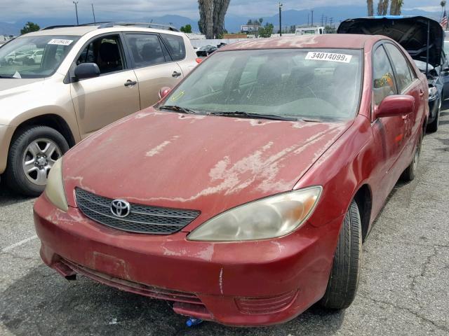 4T1BE32K93U698580 - 2003 TOYOTA CAMRY LE RED photo 2