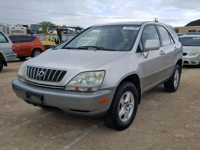 JTJGF10U120128642 - 2002 LEXUS RX 300 SILVER photo 2