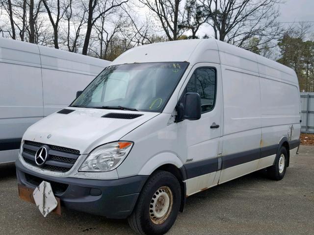 WD3PE8CBXC5670457 - 2012 MERCEDES-BENZ SPRINTER 2 WHITE photo 2