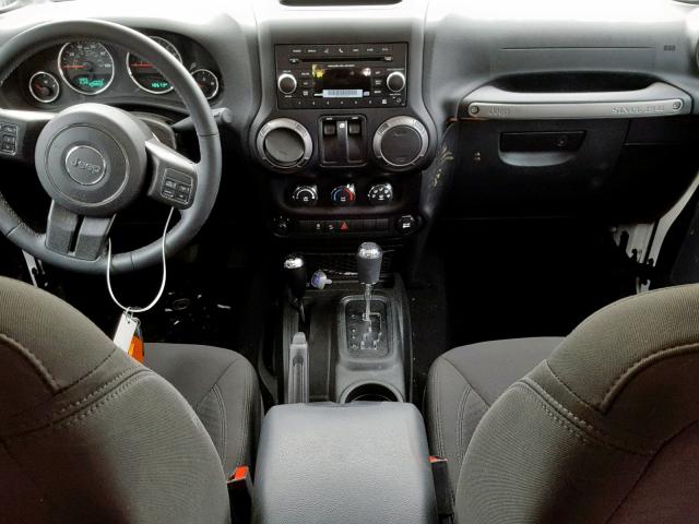 1C4AJWAG4JL868261 - 2018 JEEP WRANGLER S WHITE photo 9