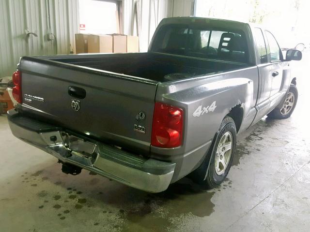 1D7HW42N45S260548 - 2005 DODGE DAKOTA SLT GRAY photo 4