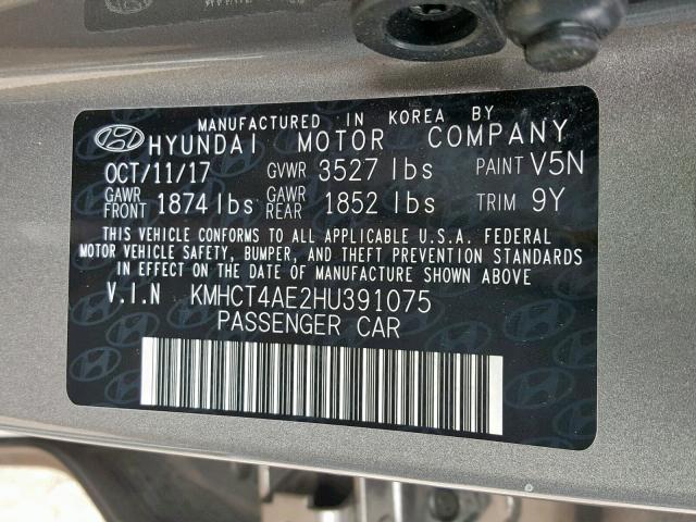 KMHCT4AE2HU391075 - 2017 HYUNDAI ACCENT SE GRAY photo 10