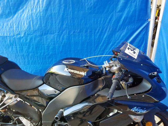 JKAZXCD146A007683 - 2006 KAWASAKI ZX1000 D6F BLACK photo 5