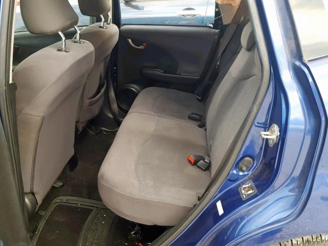 JHMGE8H29AS004542 - 2010 HONDA FIT BLUE photo 6