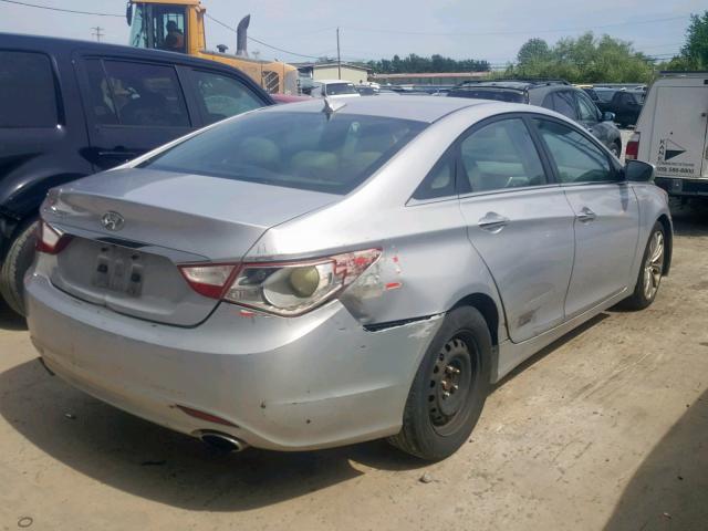 5NPEC4AC2DH597190 - 2013 HYUNDAI SONATA SE SILVER photo 4