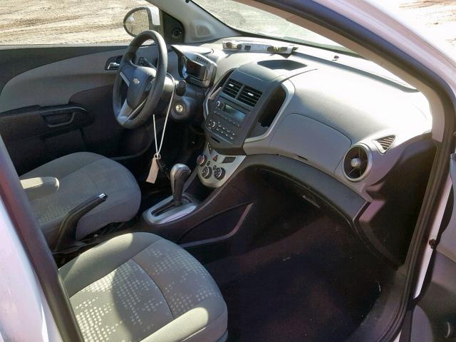 1G1JA5EH1E4170163 - 2014 CHEVROLET SONIC LS WHITE photo 5