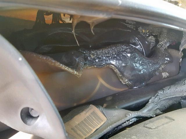 4F2CZ06184KM06234 - 2004 MAZDA TRIBUTE ES 灰色 照片 8