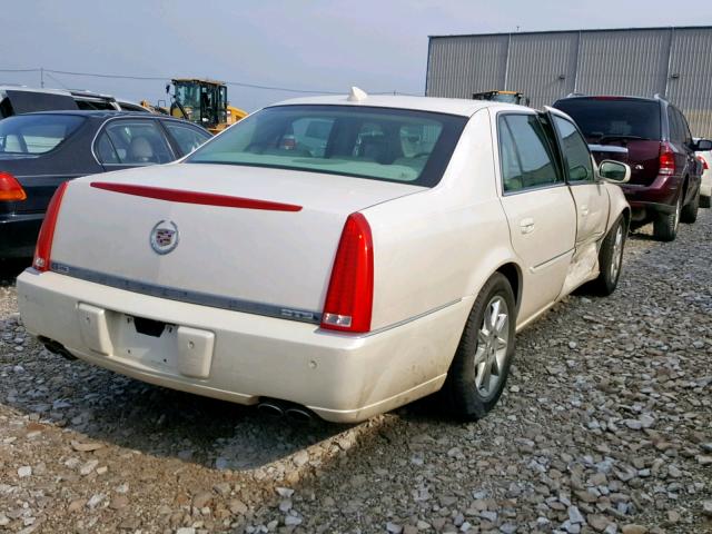 1G6KD5E64BU108319 - 2011 CADILLAC DTS LUXURY WHITE photo 4