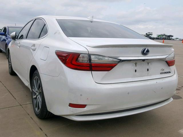 JTHBW1GG1G2115493 - 2016 LEXUS ES 300H WHITE photo 3