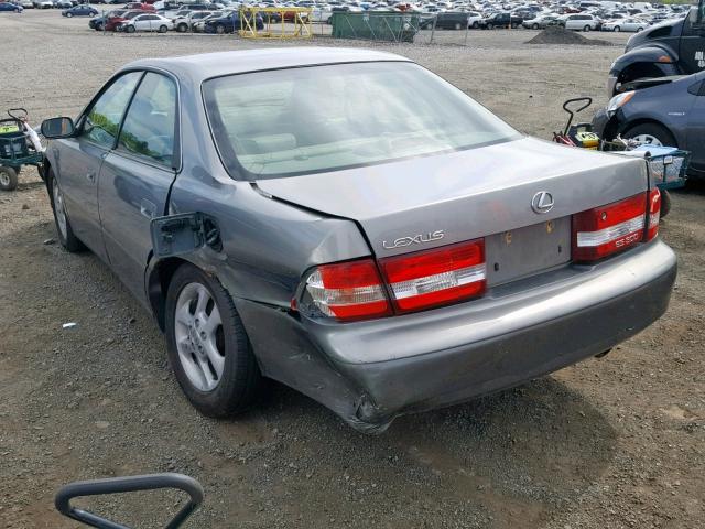 JT8BF28G7Y5094041 - 2000 LEXUS ES 300 GRAY photo 3