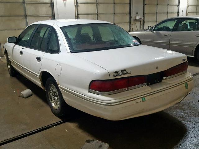 2FALP74W0TX135992 - 1996 FORD CROWN VICT WHITE photo 3