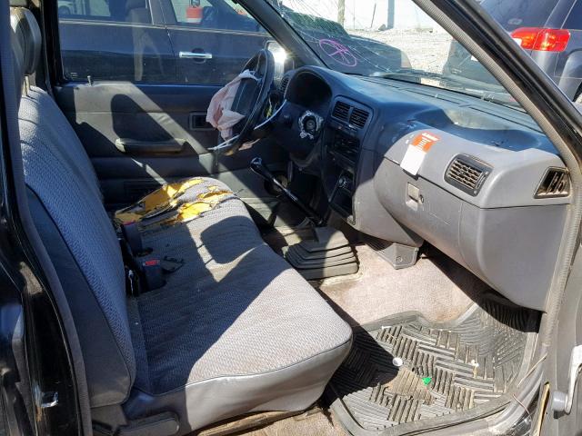 1N6SD11S4TC366188 - 1996 NISSAN TRUCK BASE BLACK photo 5